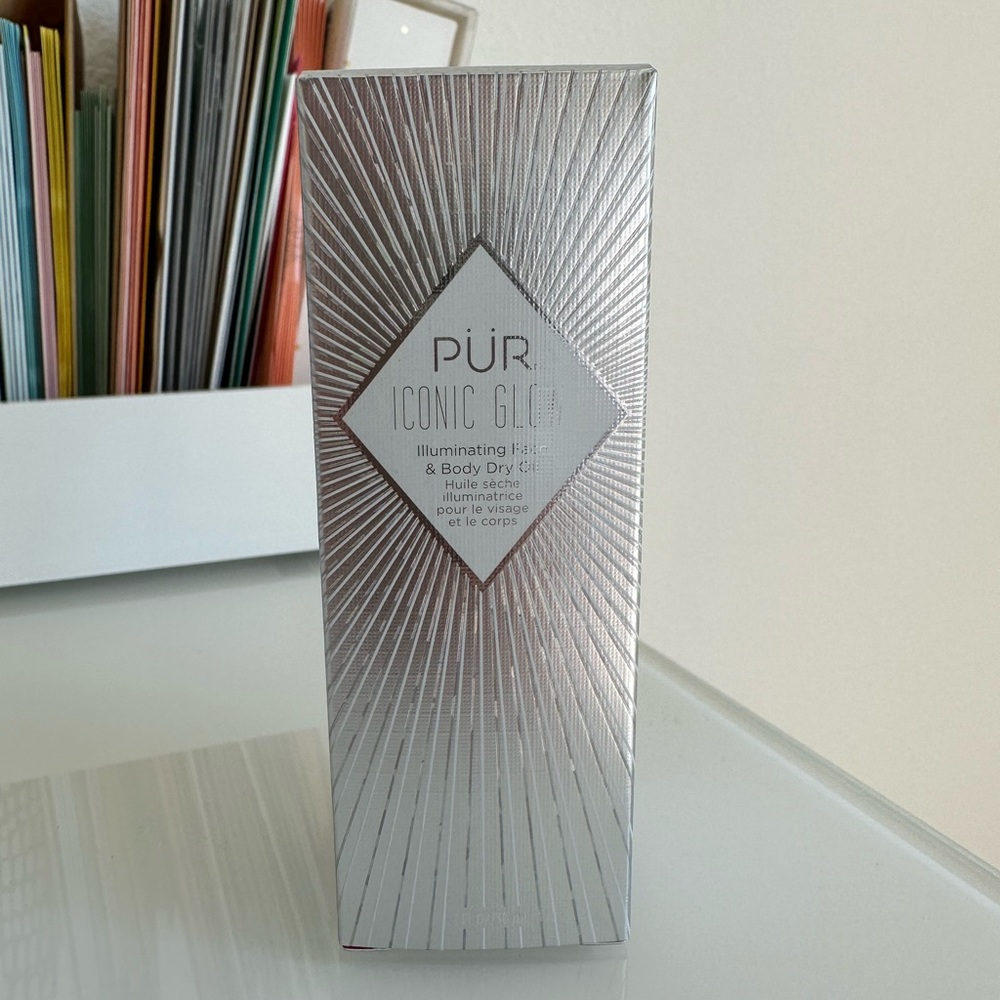 PUR Iconic Glow Illuminating Face and Body Dry Oil